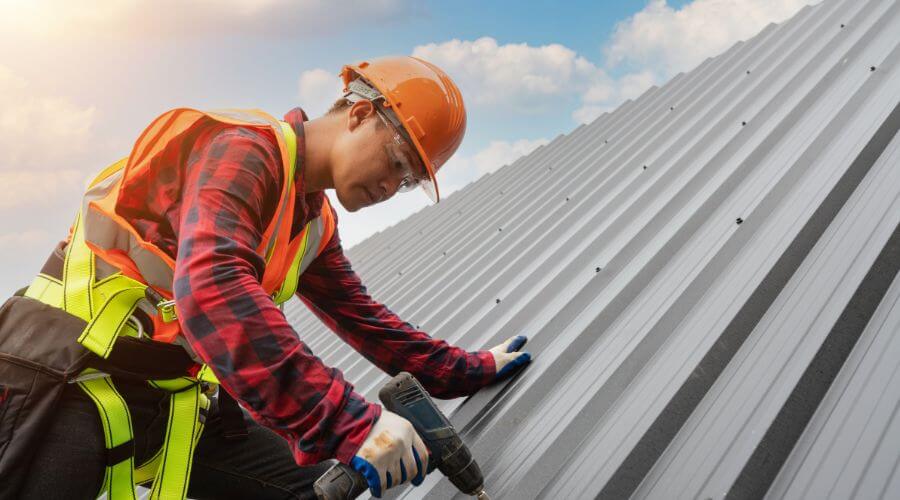 Professional gutter cleaning in Gonvick, MN